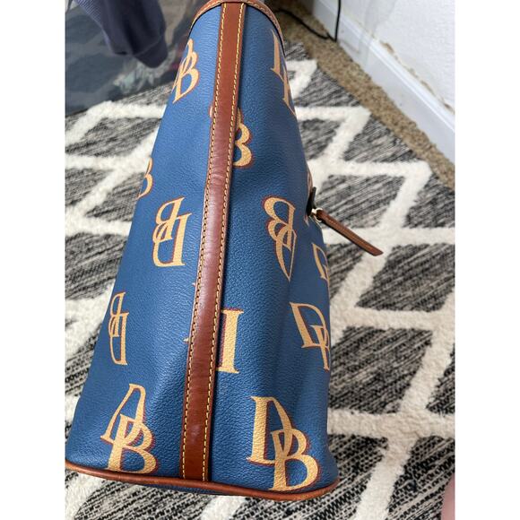 Dooney & Burke Monogram Large Tote Blue Style #: BMONO1965 leather purse - Picture 4 of 11
